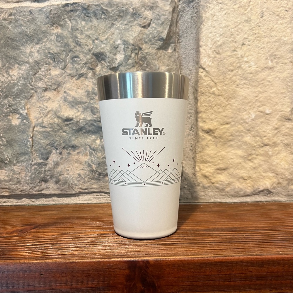 ❄️Pale Stone Winterscape❄️ Sold Out- The Stacking Beer Pint- 16oz NIB